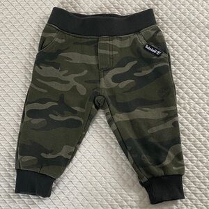 Timberland cotton blend Infant Sweatpants Camouflage size 12 months